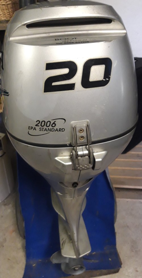 MOTOR HONDA BF 20D  za 29999 Kč